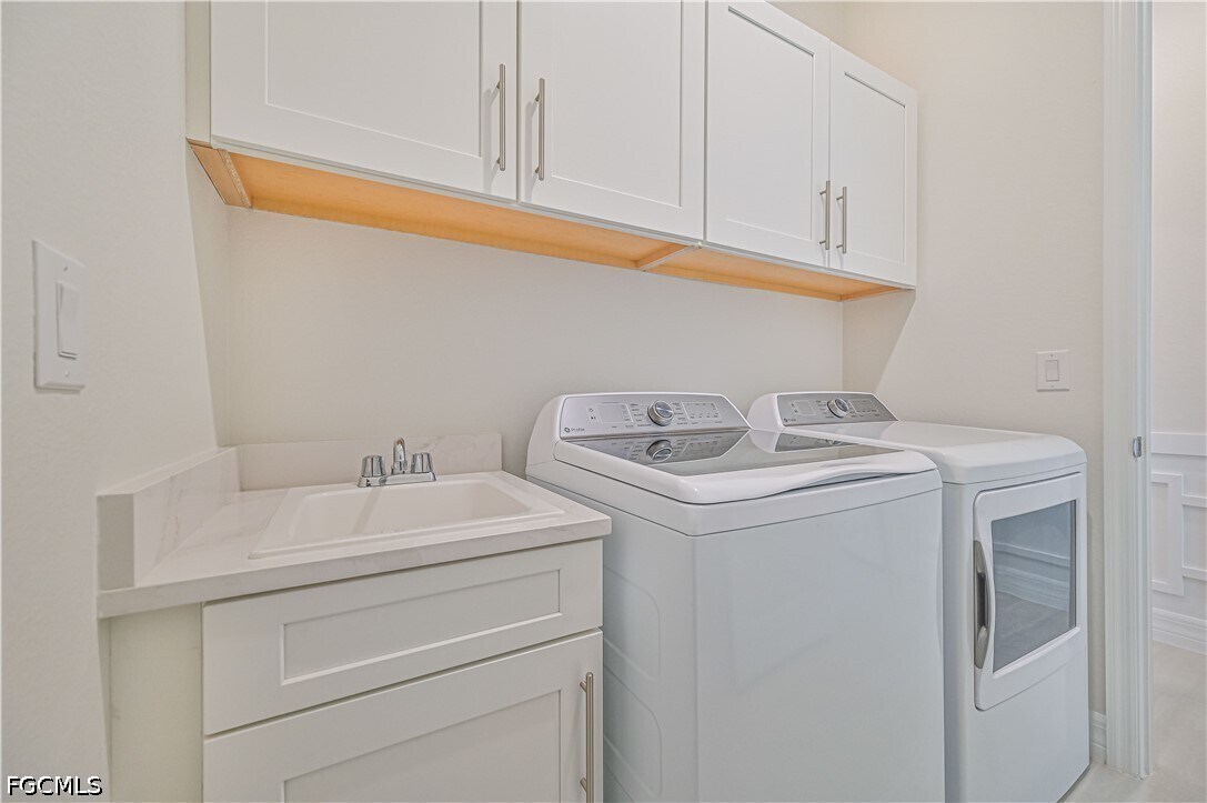 Foto del edificio - 13699 Blue Bay Cir