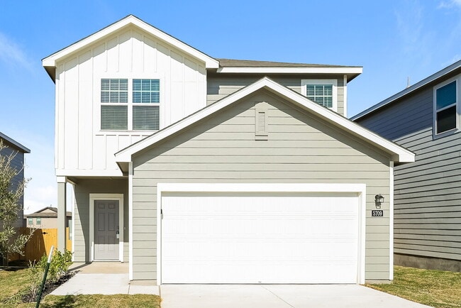 Building Photo - 5709 Texas Palm Dr