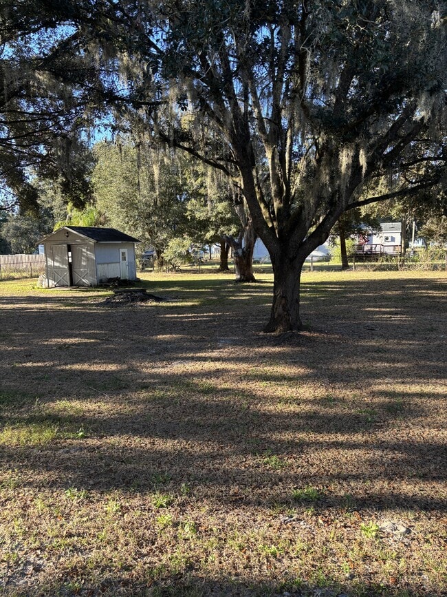 Building Photo - 6638 Glen Meadow Dr