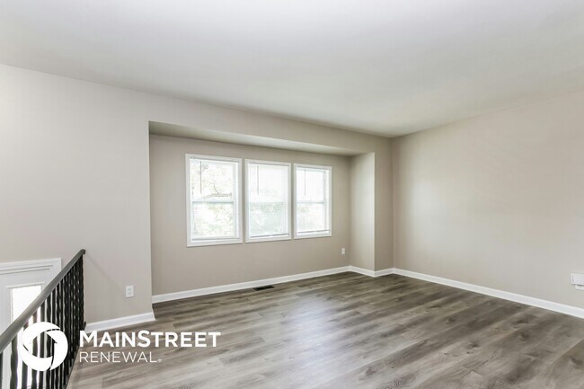 Foto del edificio - 1766 Newfield Rd
