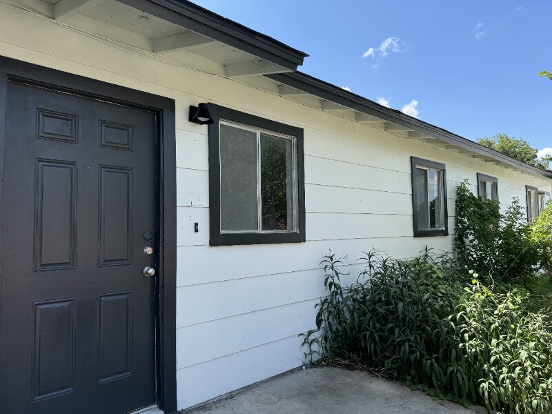 Foto principal - 1218-1220 Georgetown Rd