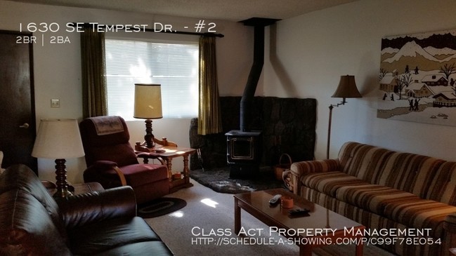 Building Photo - 1630 SE Tempest Dr
