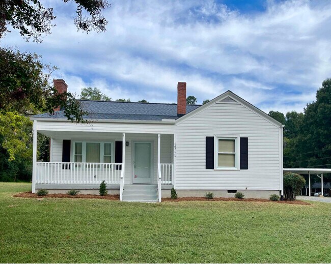 Building Photo - 1711 Bahama Rd