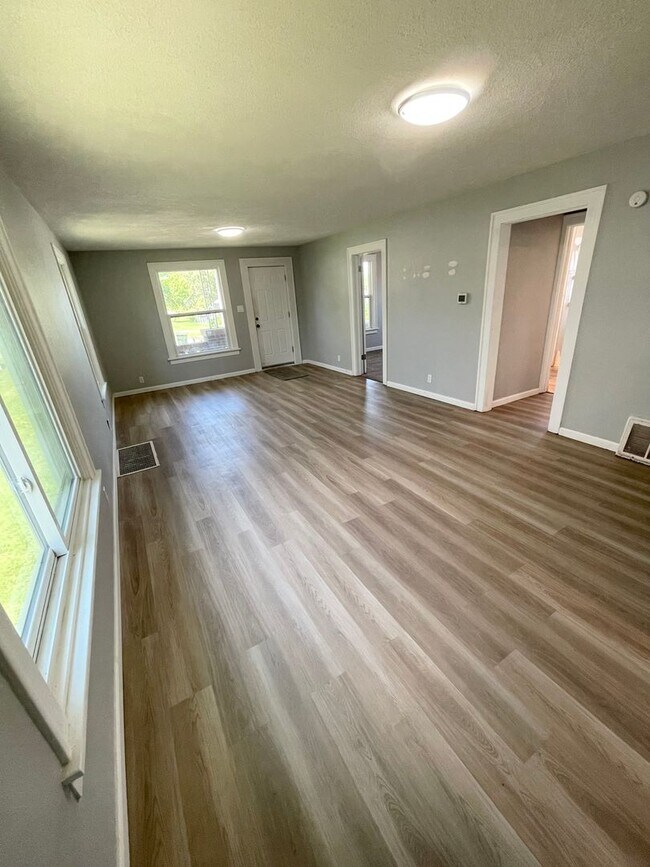 Foto del edificio - 3 Bedroom 1 Bathroom House for Rent