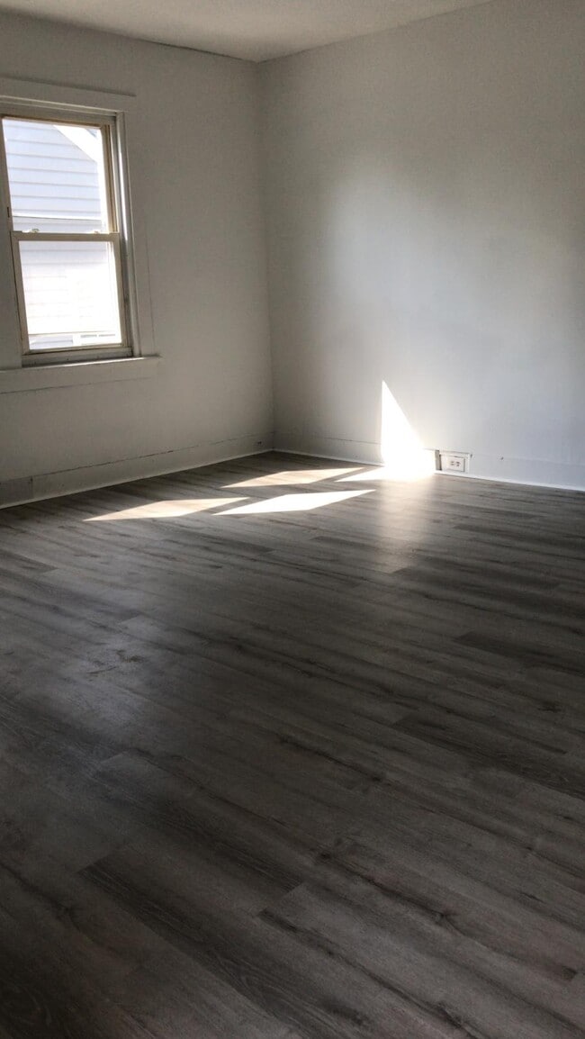 Building Photo - 420 Macon St