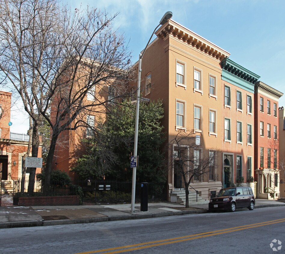 Foto principal - 12 W Read Street Apartments