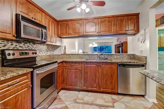Foto del edificio - 5675 Whitaker Rd