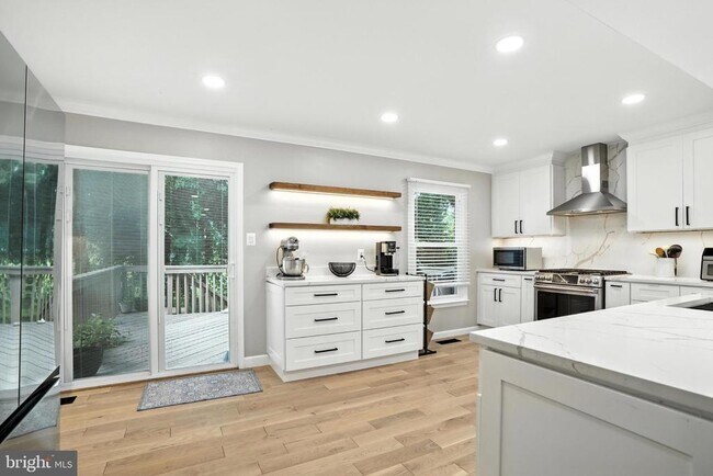 Building Photo - 6586 Morning Meadow Dr