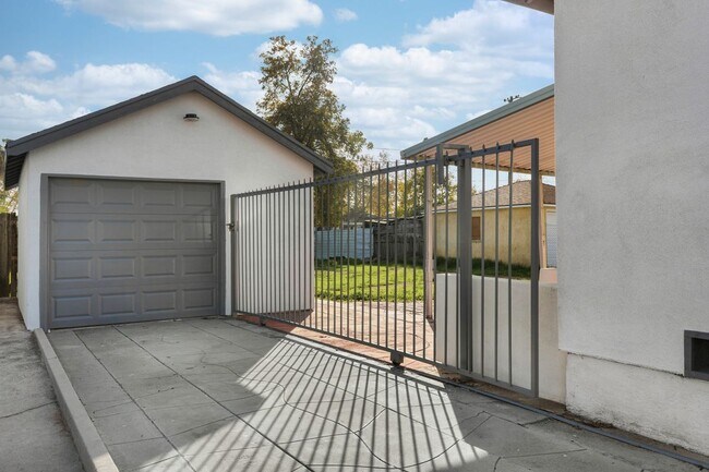 Foto del edificio - 301 10th St