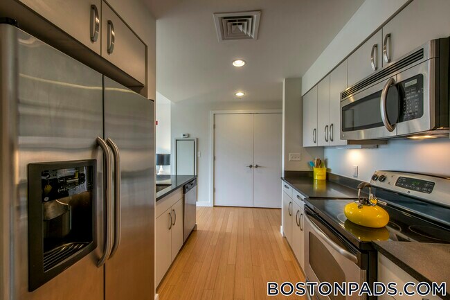 Foto del edificio - 601 Albany St