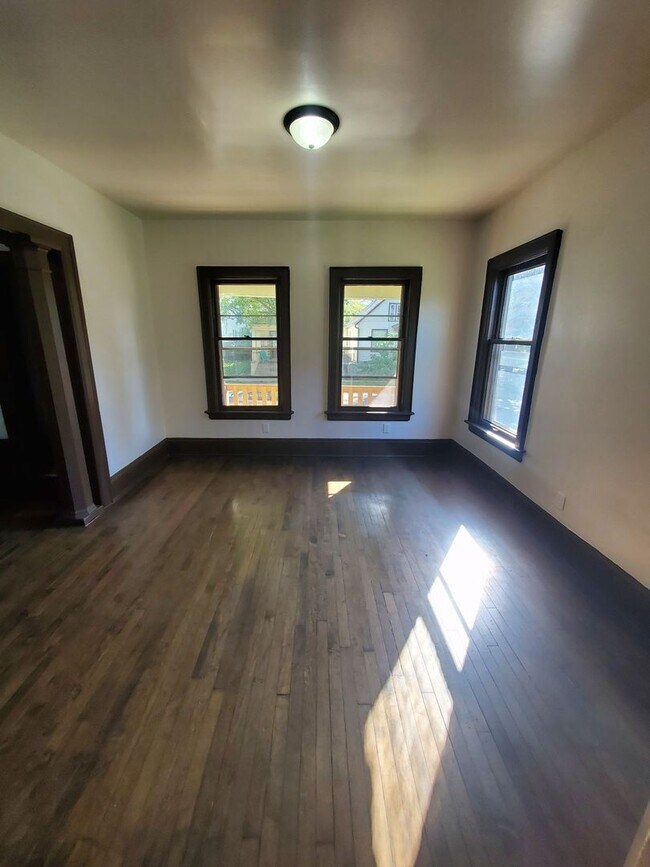 Foto del edificio - 3045-3047-3047 N 11th St