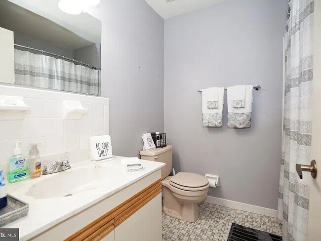 Foto del edificio - 224 Towyn Ct