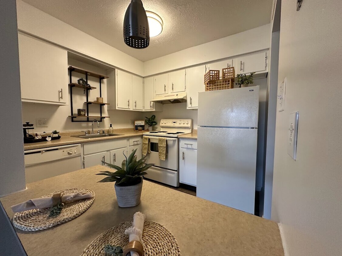 Cardinal Village Apartments Apartments in Louisville, KY