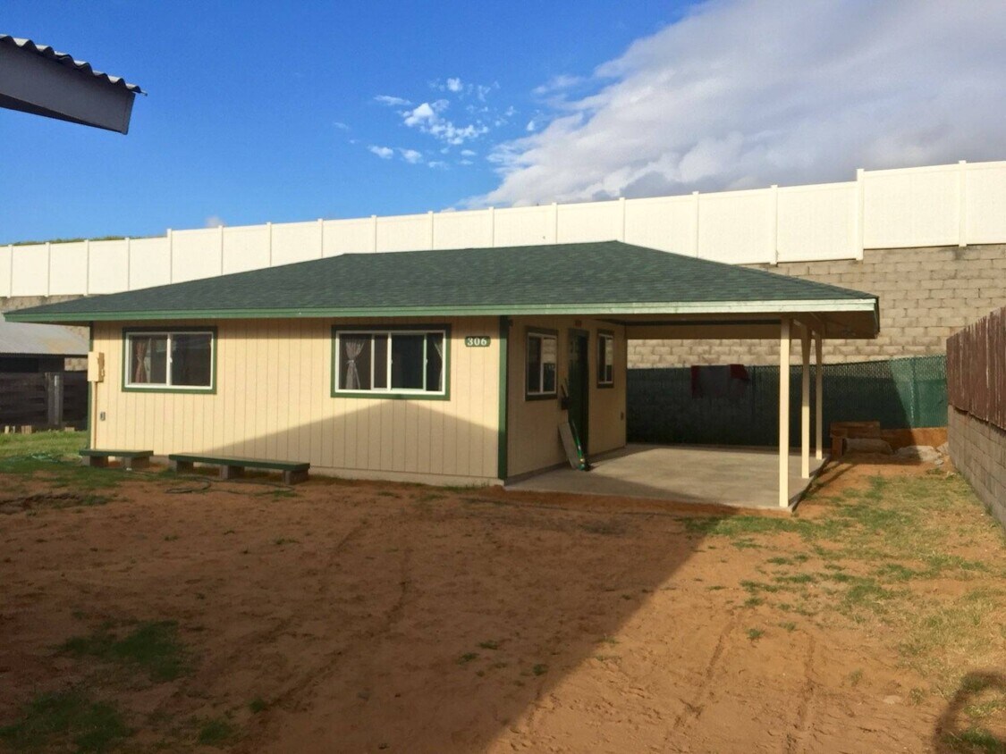 Primary Photo - 306 Palama Dr