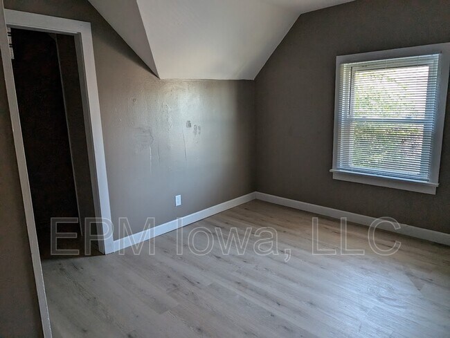 Foto del edificio - 120 10th St SW