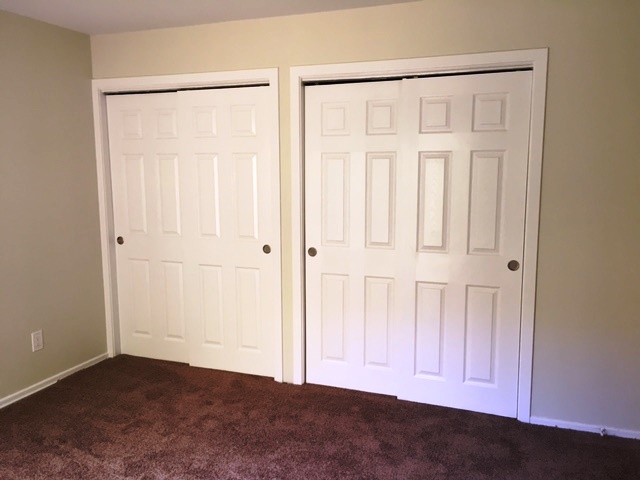 Bedroom Closets - Maple Tree Apts