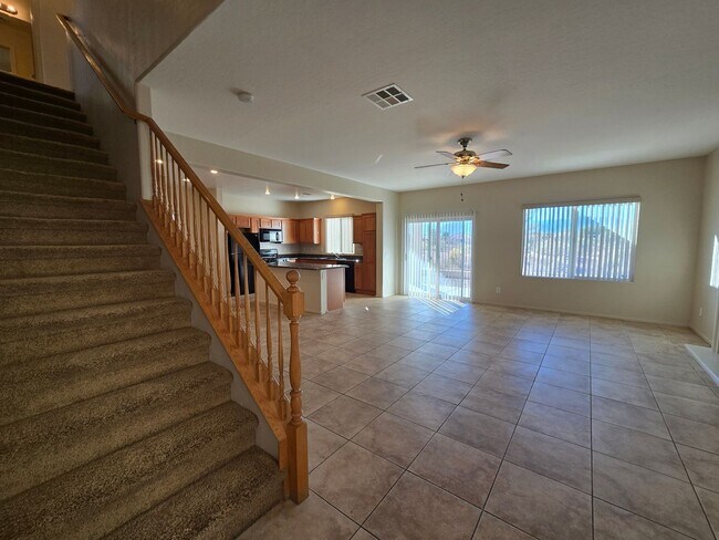 Building Photo - An Amazing 3 Bedroom, 2 Story Home in Silv...