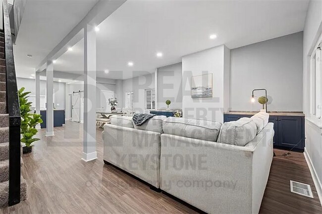 Building Photo - Beautifully Updated Home Near East Liberty!