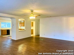 Foto del edificio - 9219 Rhett Rd