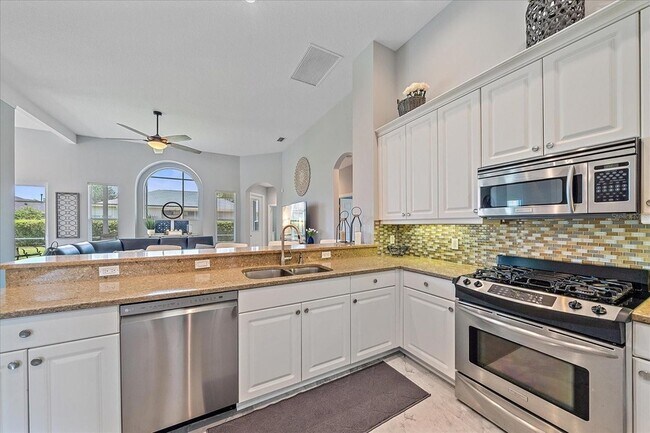 Building Photo - 8015 Spring Marsh Dr