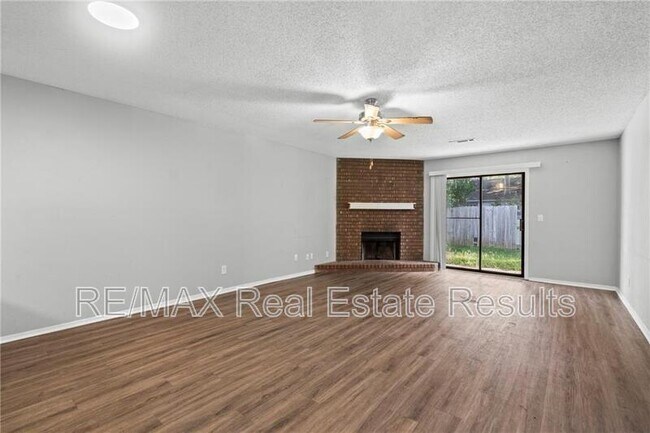 Foto del edificio - 3468 Harvard St