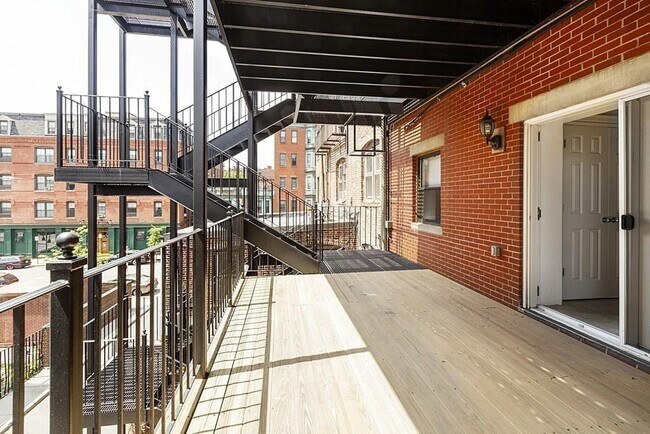 Building Photo - 609 Massachusetts Ave