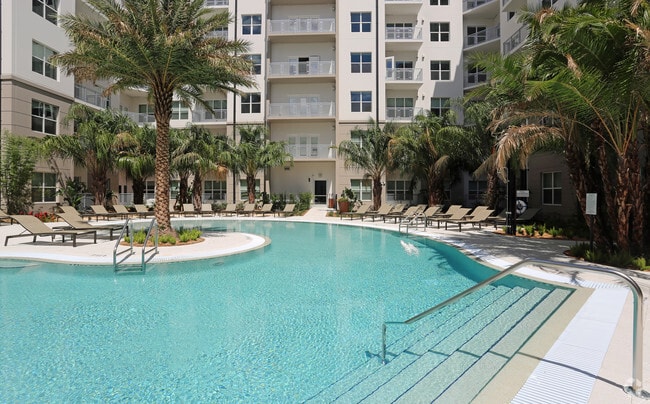 Building Photo - Juno Winter Park