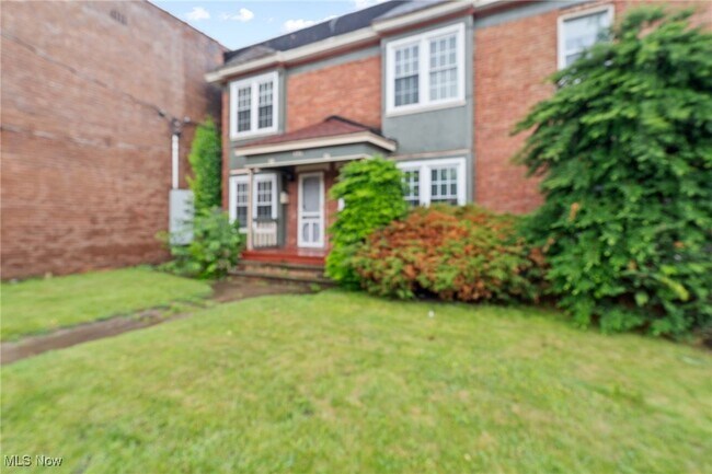 Foto del edificio - 15416 Waterloo Rd