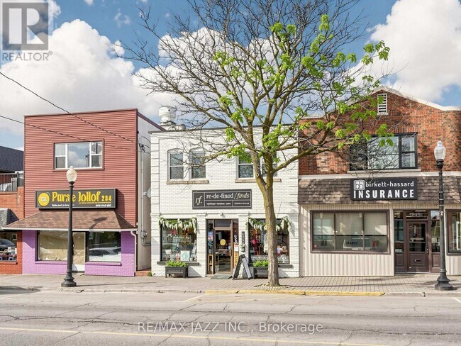 Photo du bâtiment - 6258 Main St