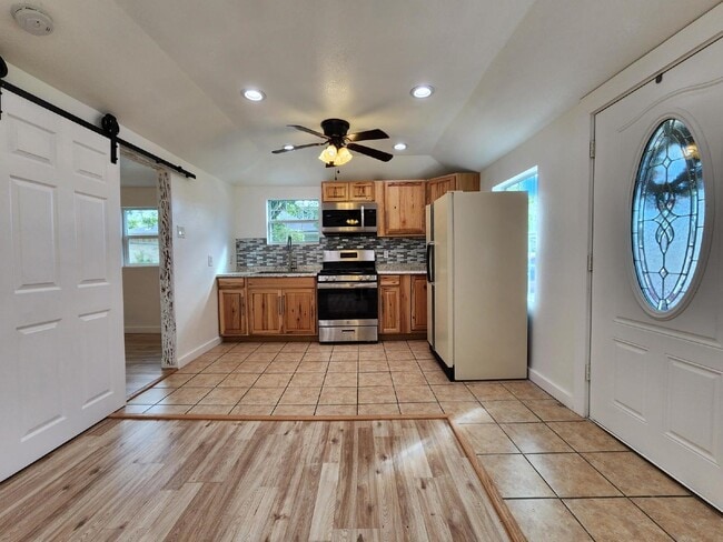 Building Photo - Updated 1-Bedroom Home with Spacious Yard ...