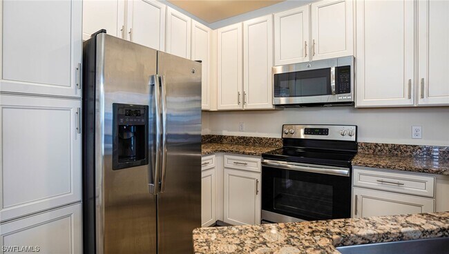 Foto del edificio - 9440 Sardinia Way