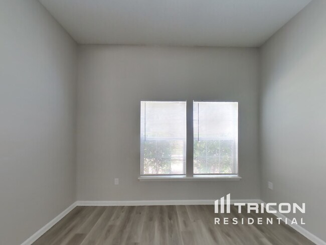 Foto del edificio - 86294 Cartesian Pointe Dr