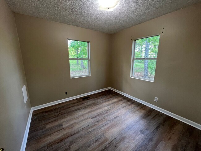 Foto del edificio - 3 Bedroom in Grant AL