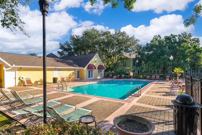 Building Photo - 2077 Dixie Belle Dr