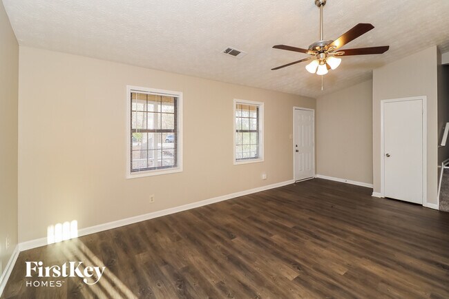 Building Photo - 457 Kings Hill Ct