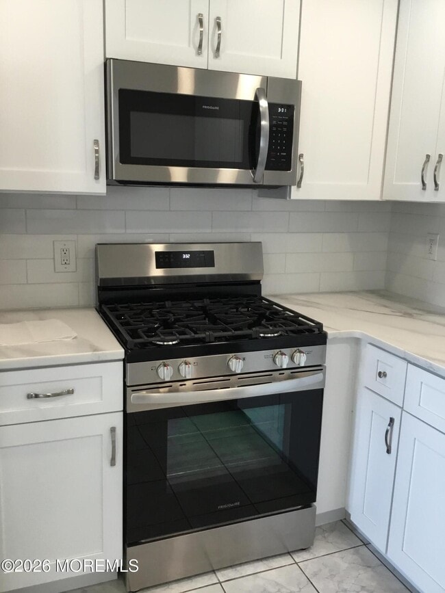 Building Photo - 7 Madras Ct