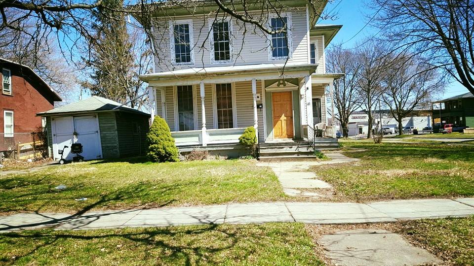 Large corner lot - 115 Harmon St
