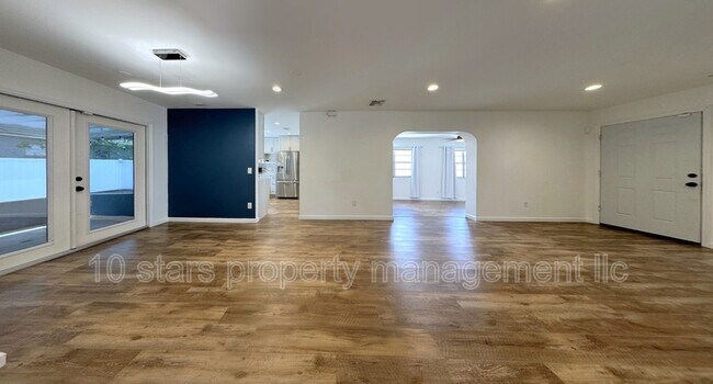 Foto del edificio - 2917 E Yukon St