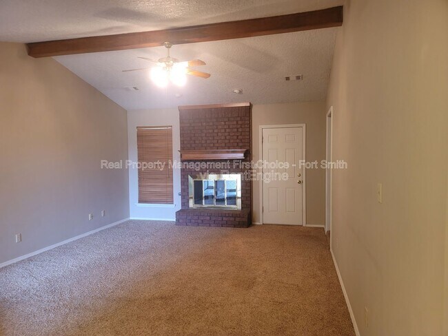 Foto del edificio - 2316 Woodwind Way