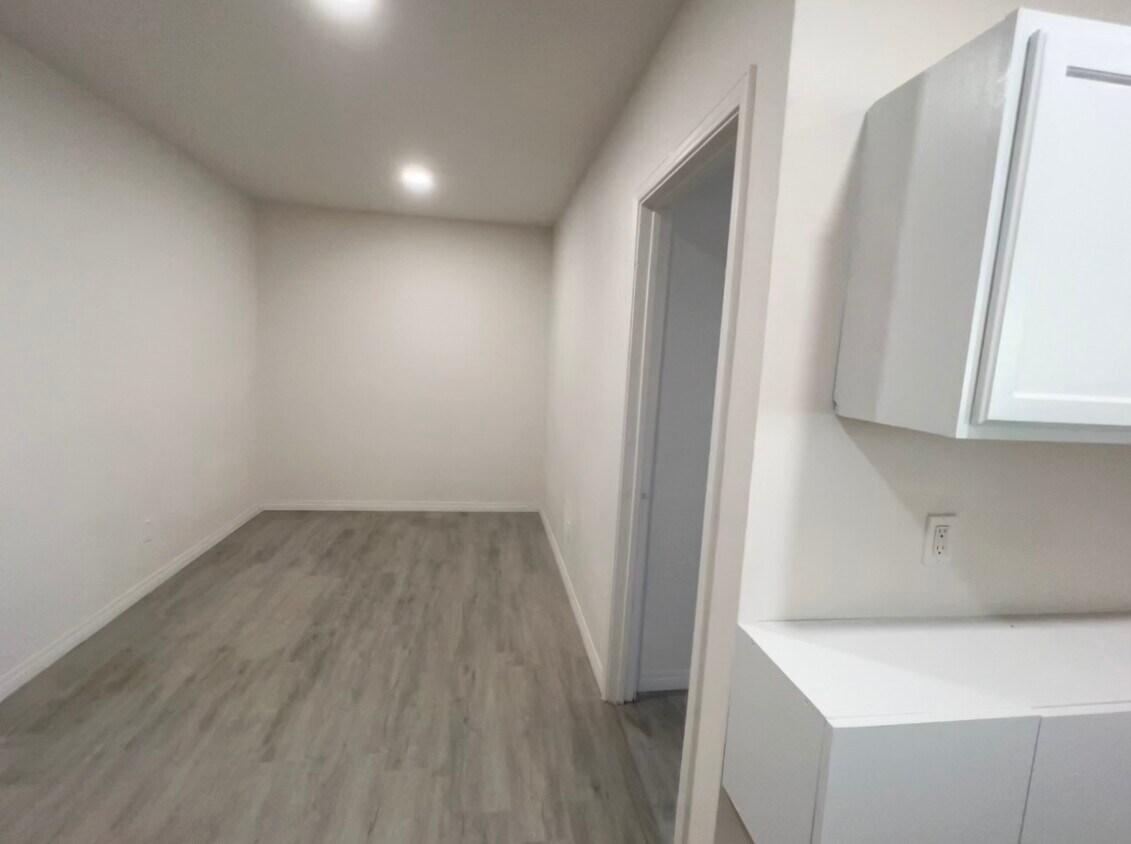 Foto principal - 2704 Muscupiabe Dr