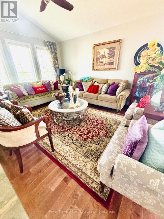 Photo du bâtiment - 1221 Ashland Dr