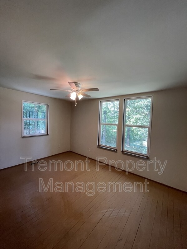 Foto del edificio - 3206 Campbell St