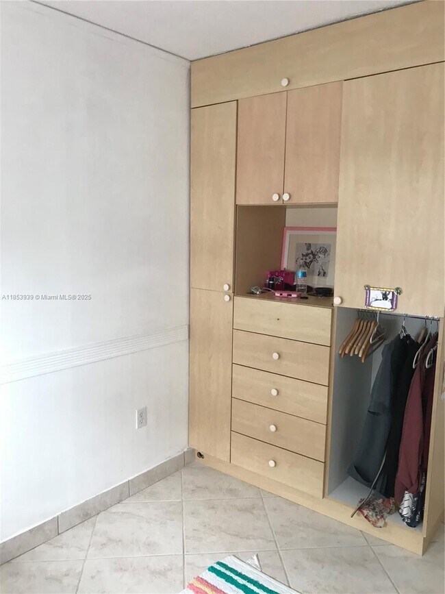 Foto del edificio - 1075 93rd St