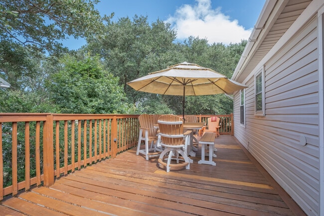 Building Photo - 4327 S Hammerhead Dr