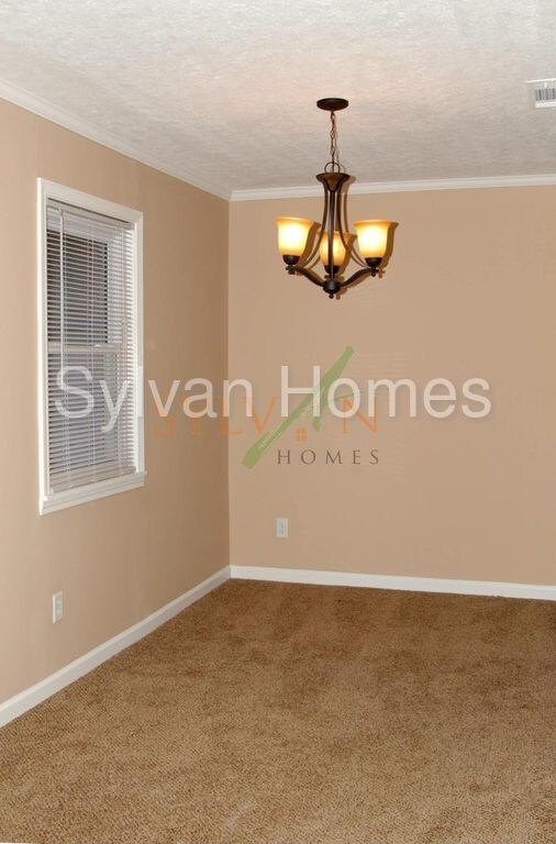 Building Photo - 2580 Winding Lake Trl NE