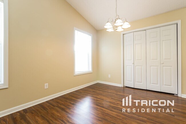 Foto del edificio - 2920 Williams Farm Dr