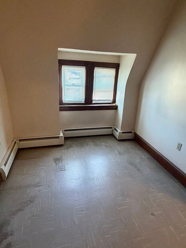 Foto del edificio - 1651 Perkiomen Ave