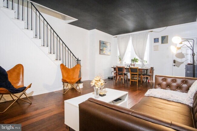 Foto del edificio - 3030 Edgemont St