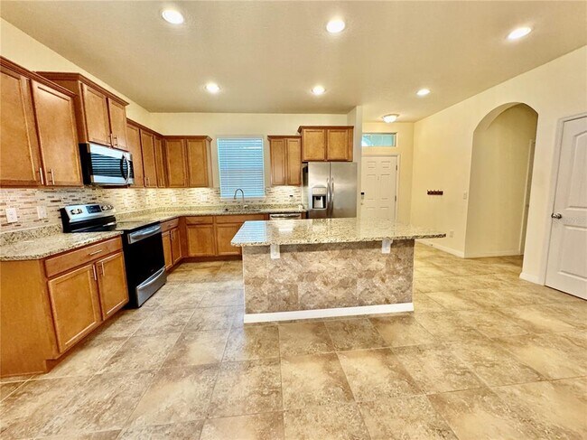 Building Photo - 16131 Azure Key St