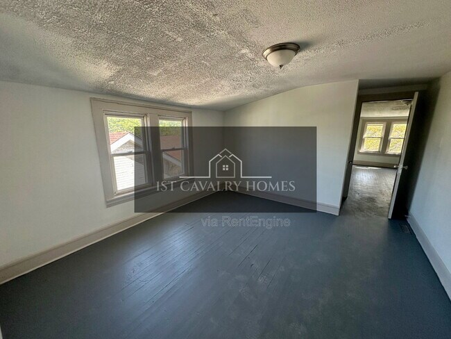 Foto del edificio - 3540 E 154th St